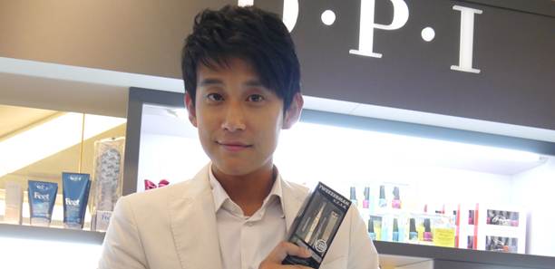 男友的 ｢賓士級指甲神器｣ ！  陳乃榮愛不釋手