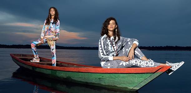 跟著范冰冰一起換上令人耳目一新的搶眼春裝