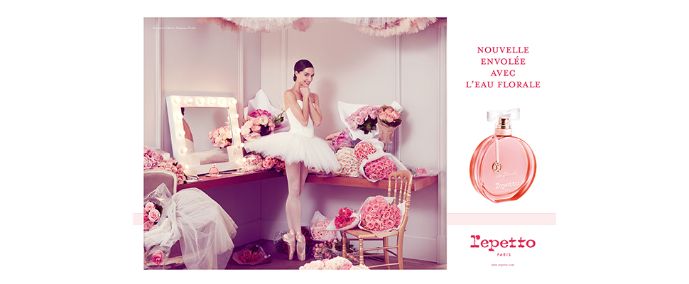 桃嫣嬌紅中誕生的芭蕾獻禮，旋轉綻放心裡的巴黎優雅味