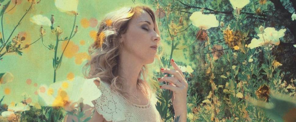 美甲夏末限量色、讓你抓住最後夏天的尾巴~