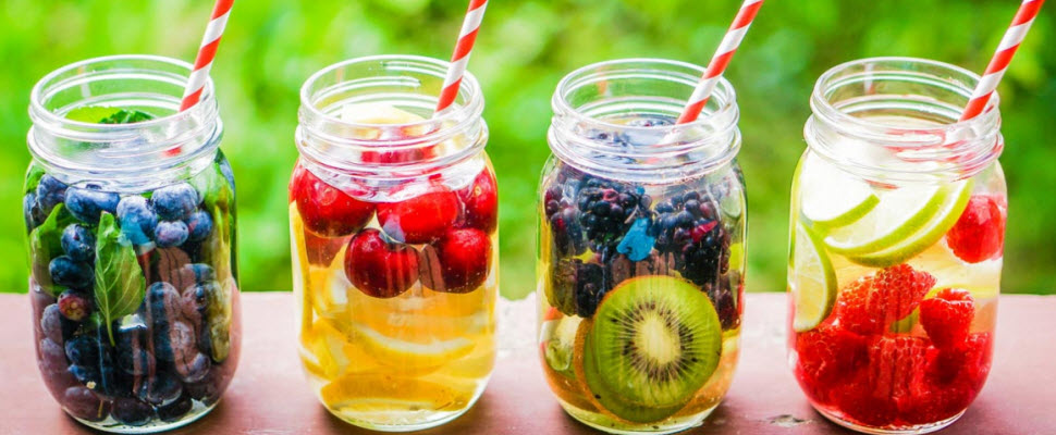 風靡全球的排毒水,這個夏天不來一杯就落伍了! 風靡全球的排毒水,這個夏天不來一杯就落伍了!