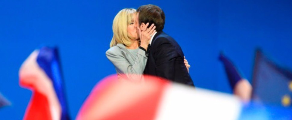 不要讓別人的眼光走在妳的愛前面，法國總統與他的妻子給我們的啟發